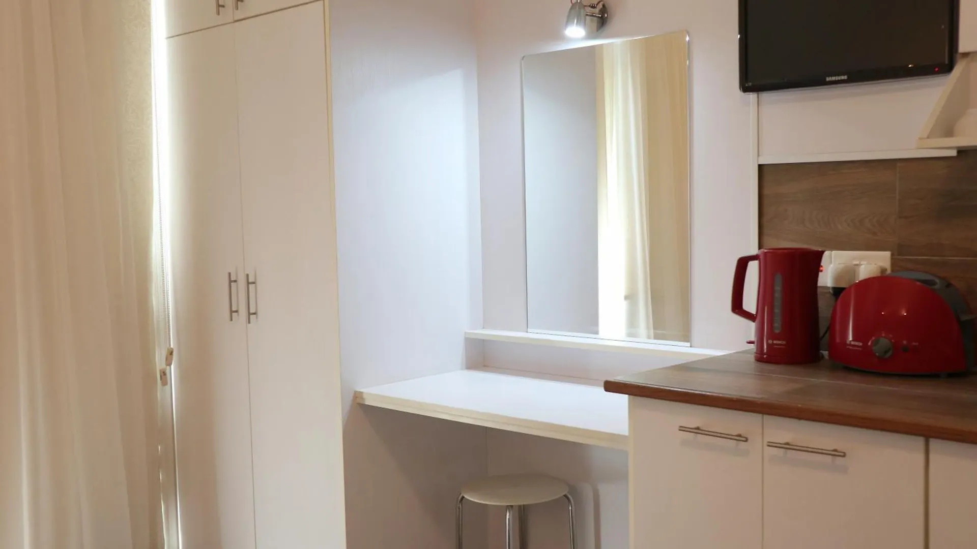 Aparthotel Layiotis Hotel Apartments Larnaca